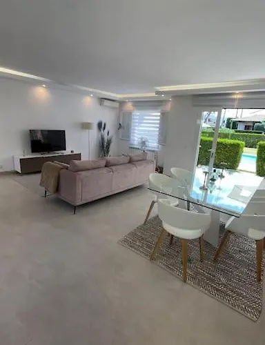 Family-friendly Escape- 130m2 Of Pure Joy *