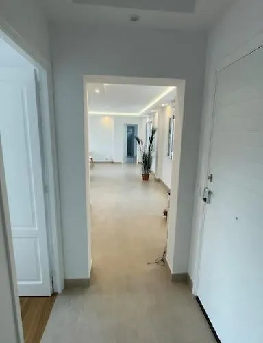 Family-friendly Escape- 130m2 Of Pure Joy Апартаменти Порт-де-Польєнса