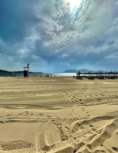 Family-friendly Escape- 130m2 Of Pure Joy * Порт-де-Польєнса